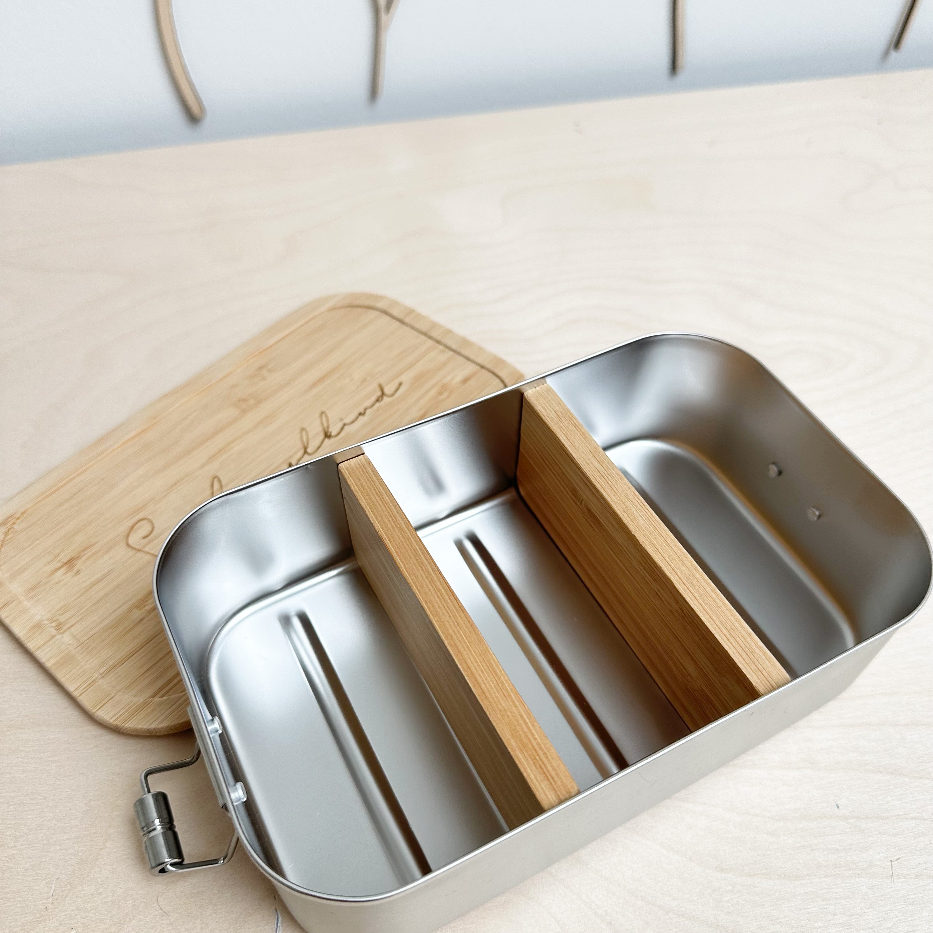 Personalisierte Brotdose mit Holzdeckel