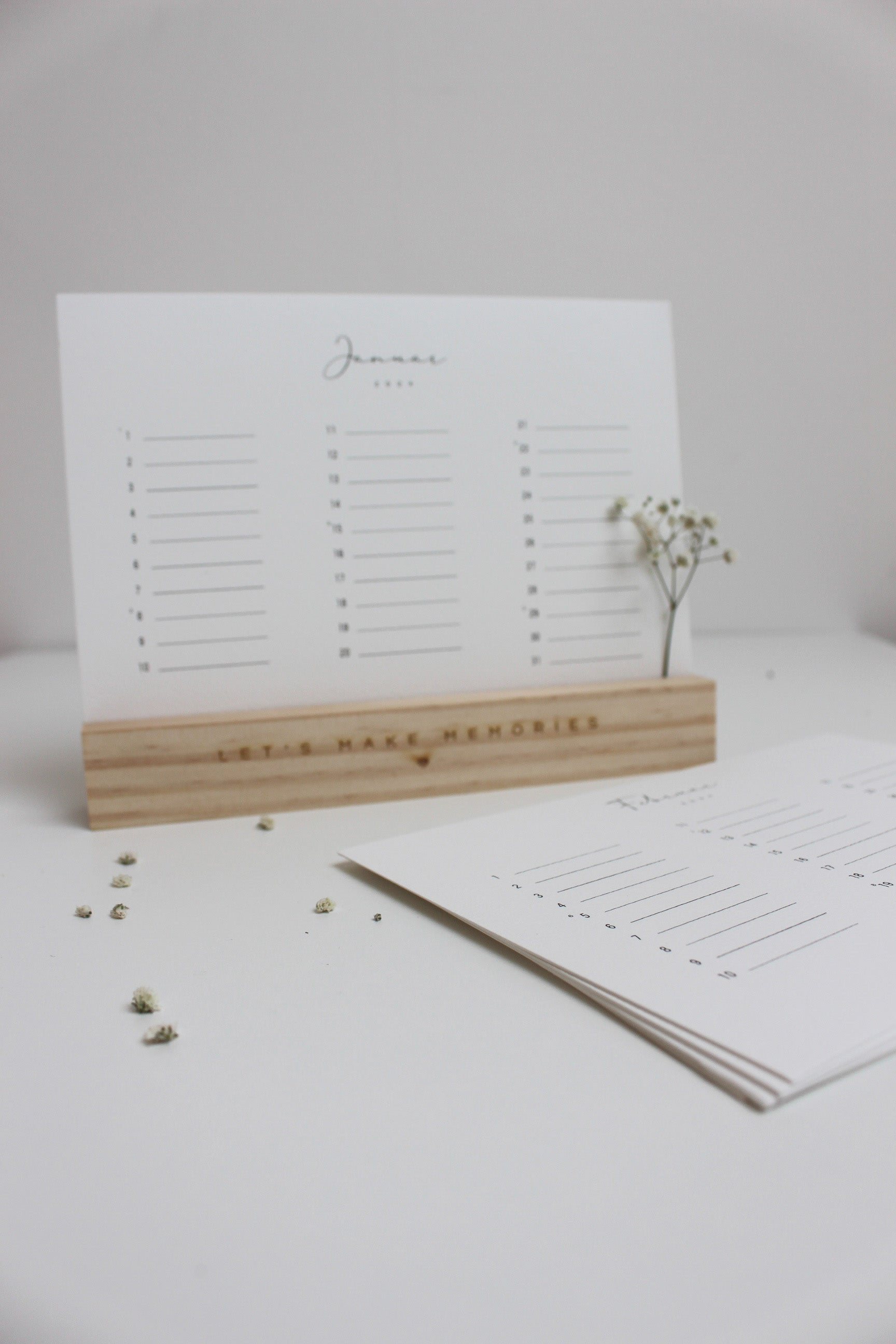 Minimalistischer Geburtstagskalender 2024