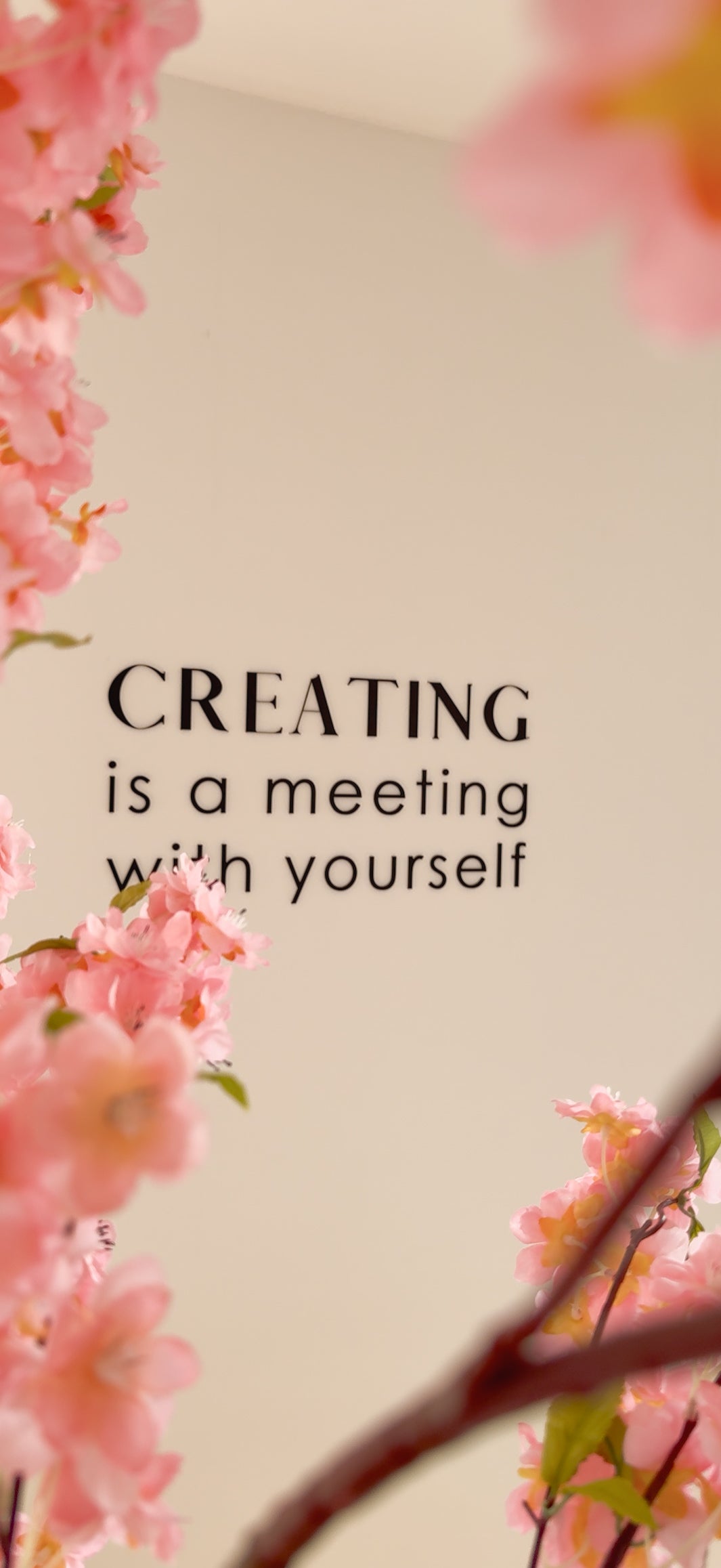 Wandschriftzug "creating is a meeting with yourself"