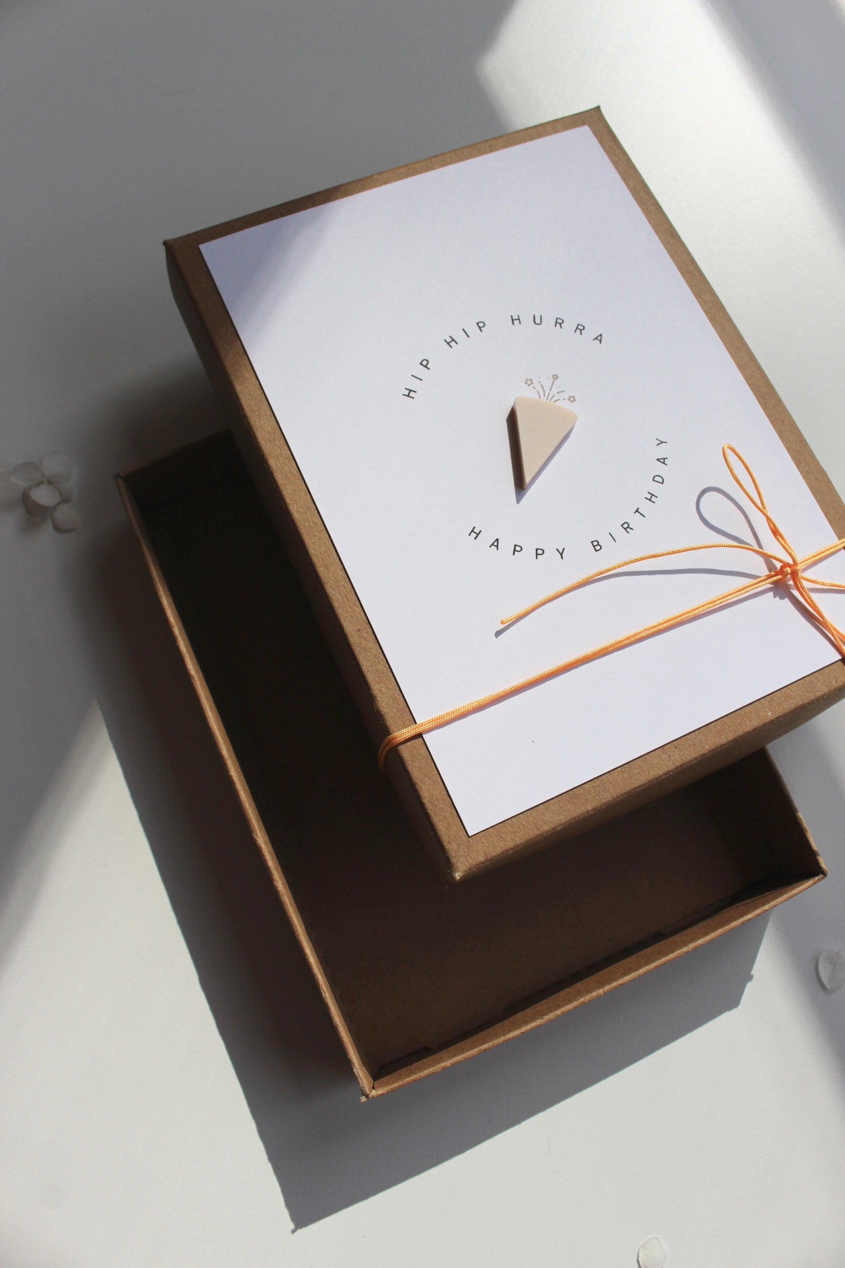 Geschenkverpackung zum Geburtstag "hiphiphurra"