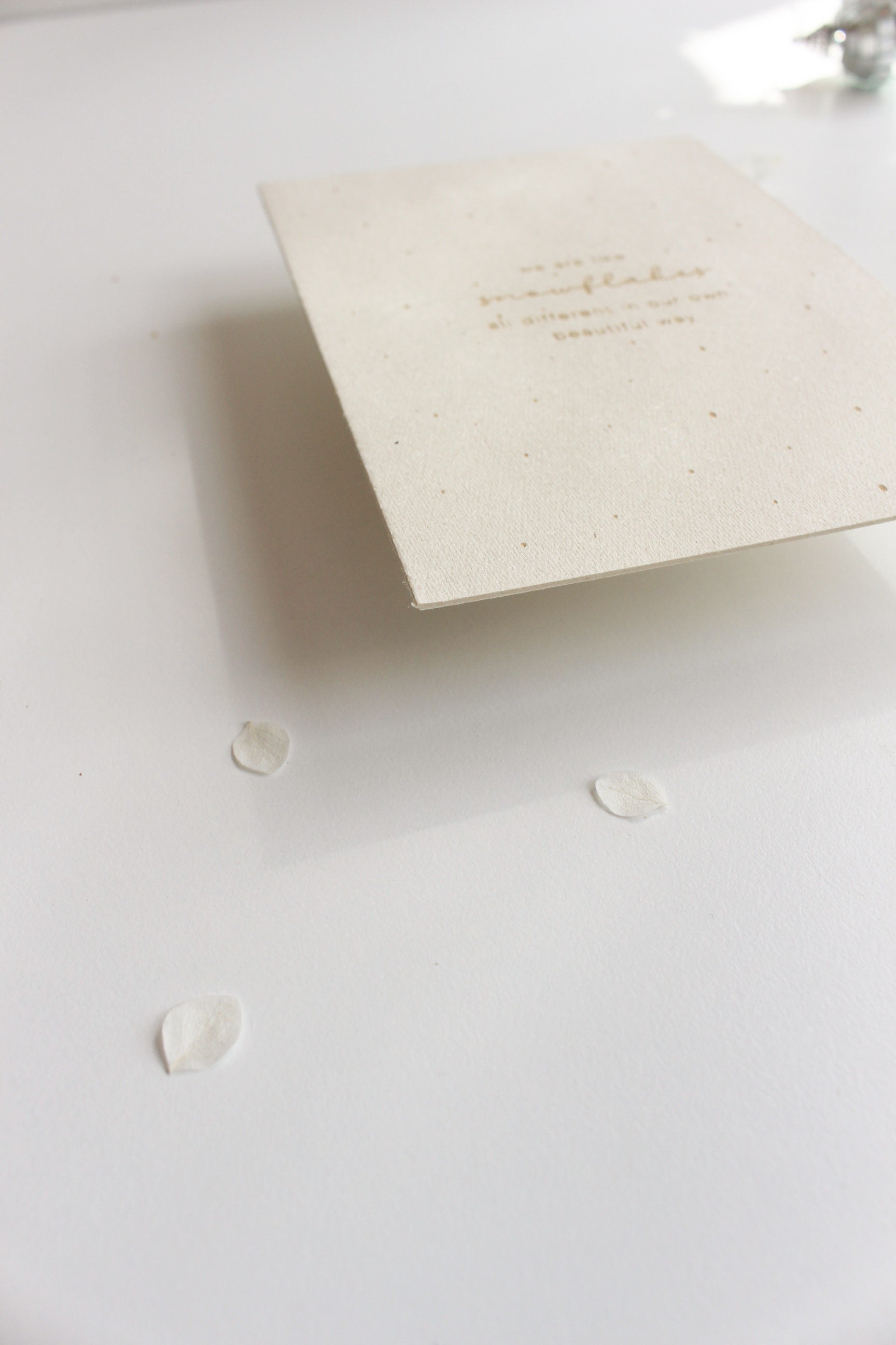 Gravierte Postkarte aus Finnpappe "snowflakes"