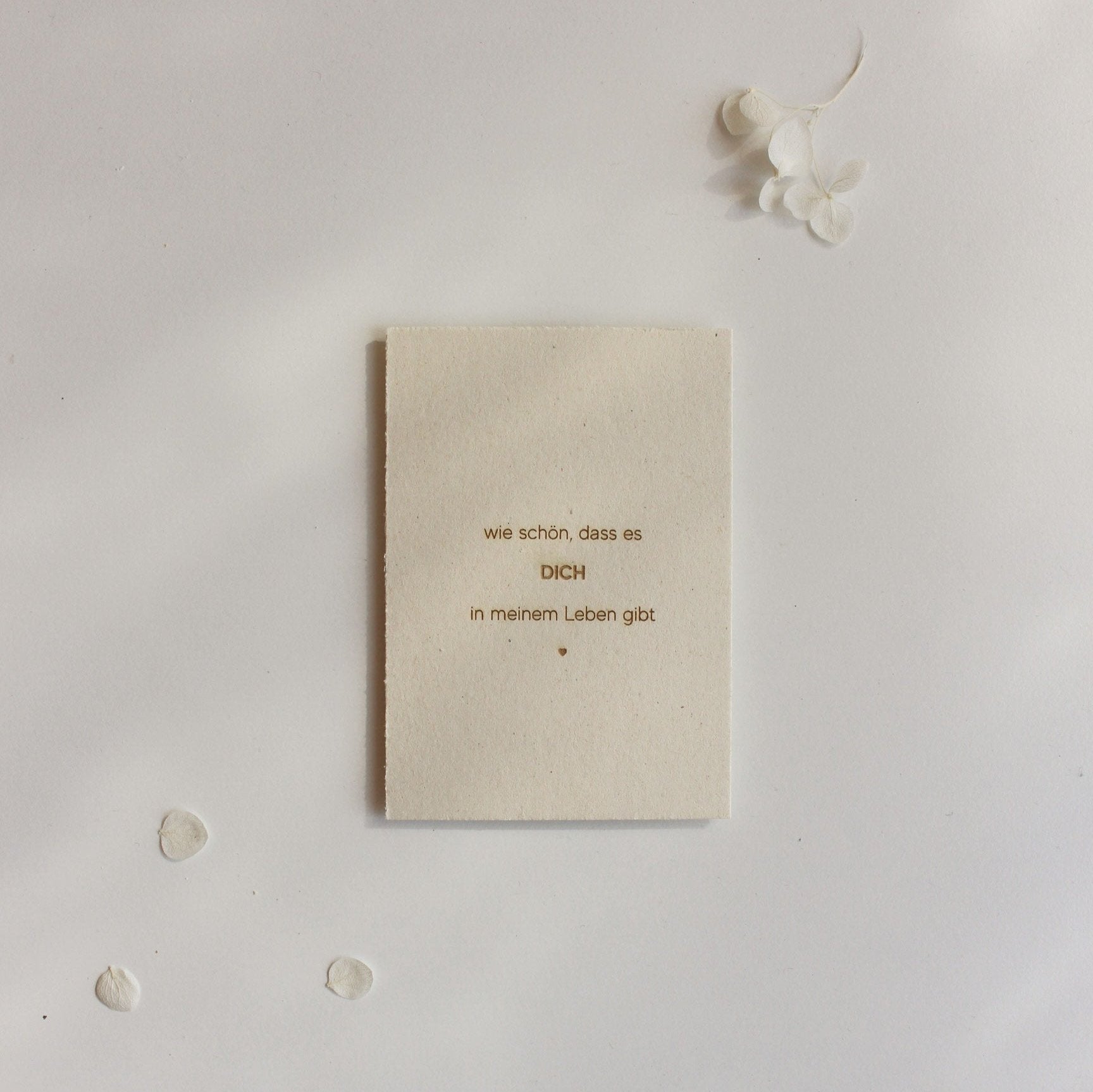 Mini gravierte Postkarte aus Finnpappe "wie schön, dass es DICH in meinem Leben gibt"