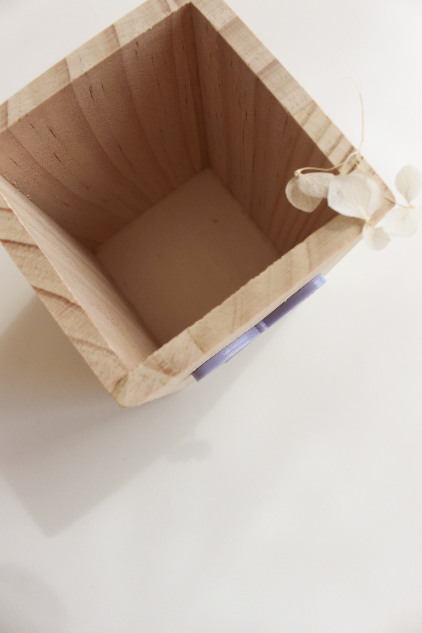 Stiftebecher – mit Acryl-Schleife