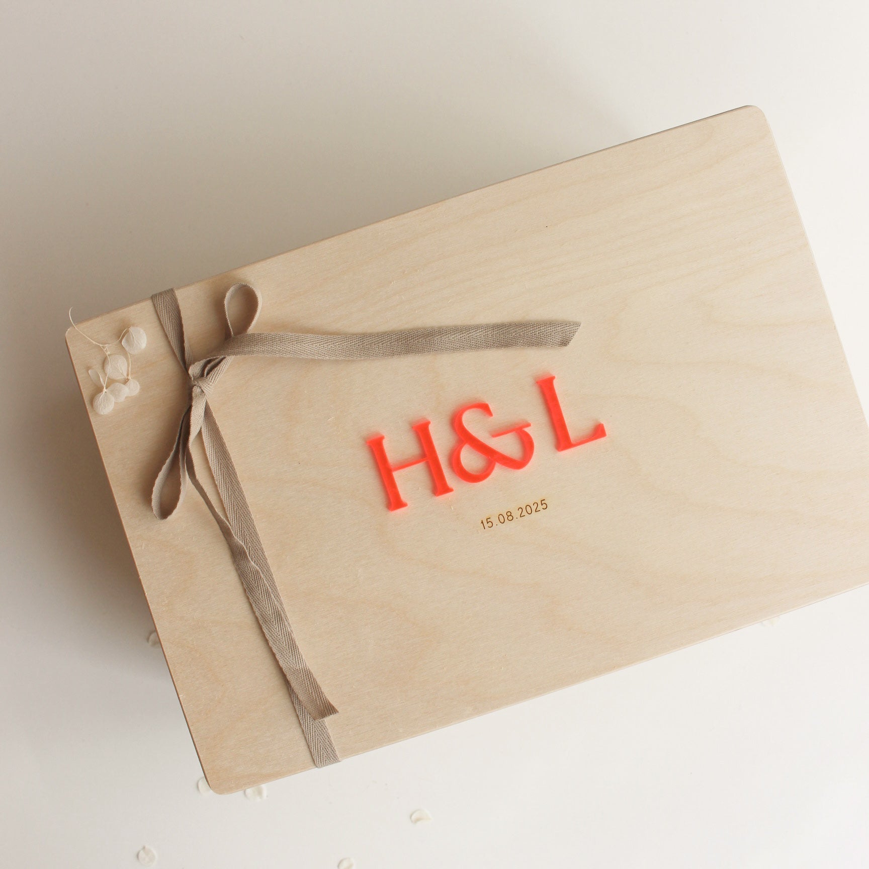 Erinnerungskiste zur Hochzeit – personalisiert mit Initialen & Datum