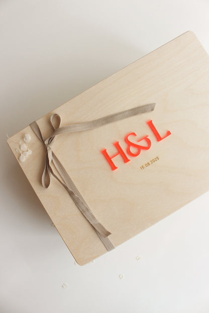 Erinnerungskiste zur Hochzeit – personalisiert mit Initialen & Datum