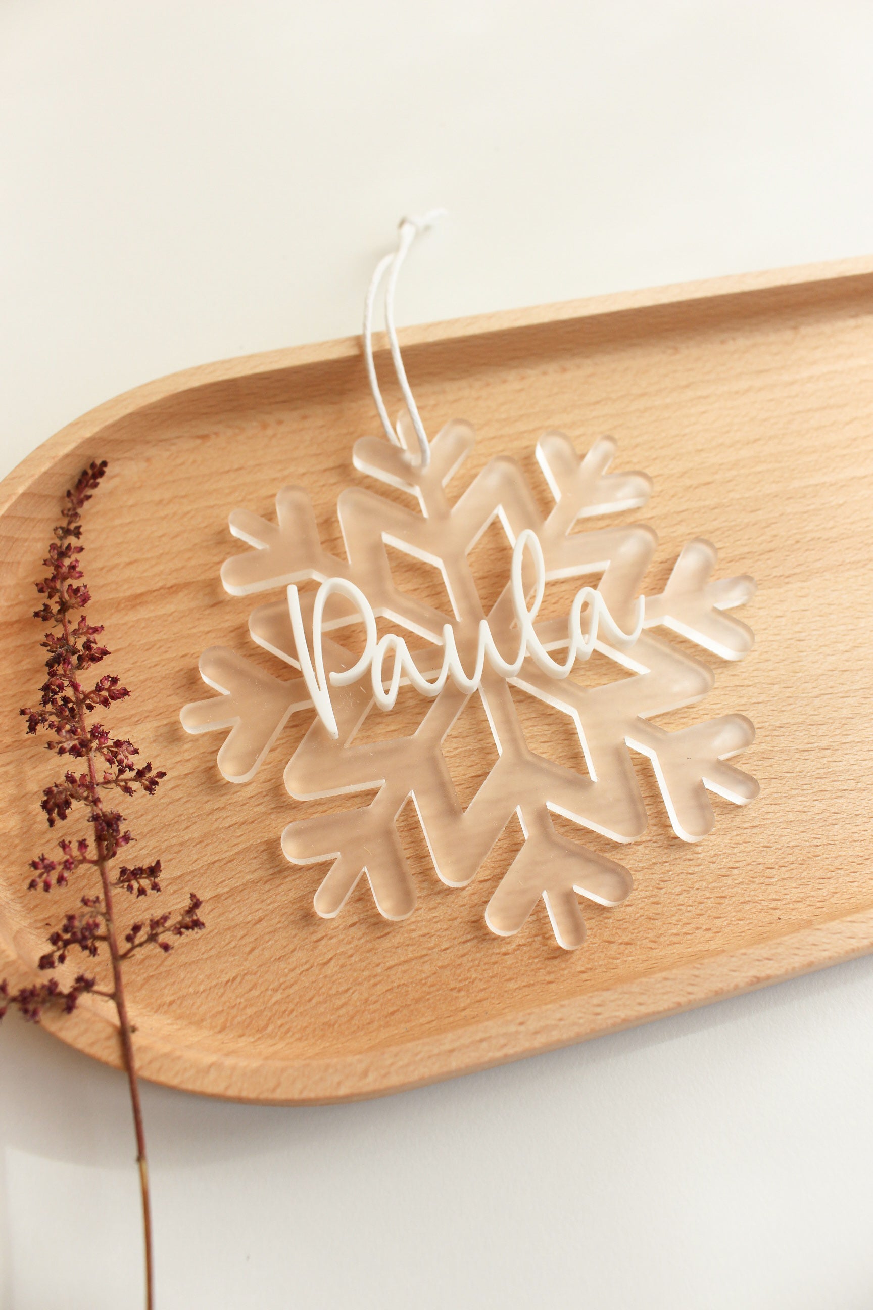 Personalisierte Schneeflocke als Weihnachtskugel